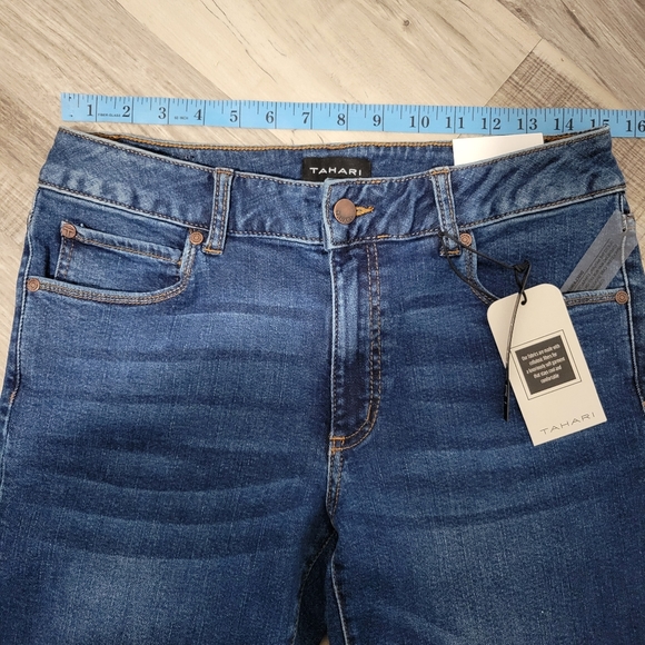 NWT Tahari Classic Skinny Kelly Jeans (size 10 / 30) - Picture 11 of 14
